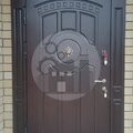 входная дверь с комбинированной фрамугой, установлена в частном доме